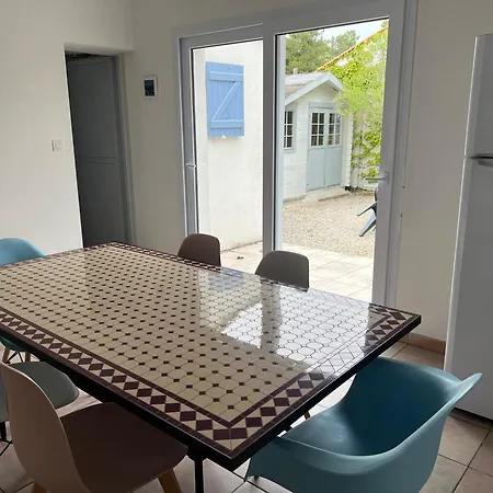 Charmante Maison Sur 100 M De La * Ла-Транш-сюр-Мер